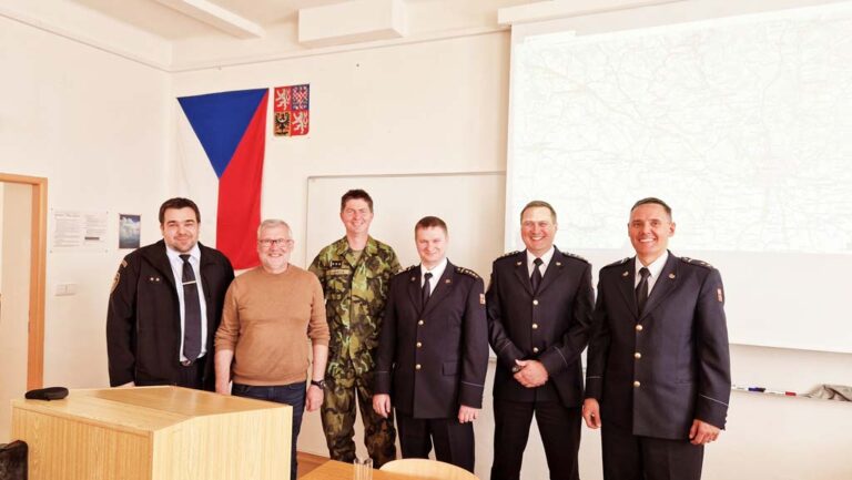 Návštěva Hasičského záchranného sboru na K-210