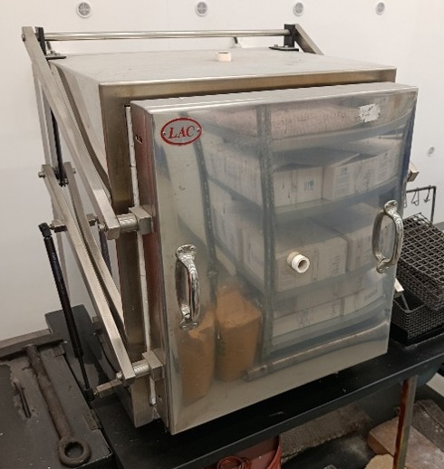 Malá laboratorní pec LAC